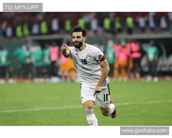 萨拉赫的进攻风格与技巧深度解析谁能在赛场上阻挡他的锋芒