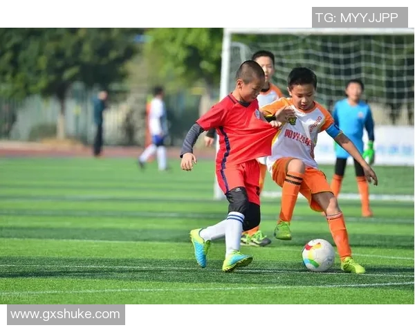 性格阳光的足球明星们：他们如何在场内外赢得人心