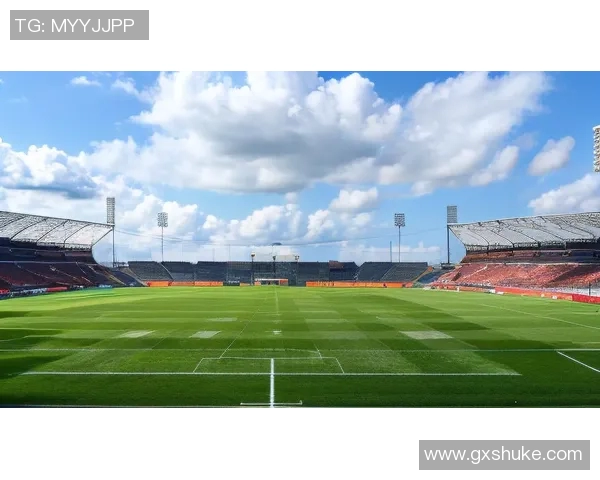 高清足球明星相框照片展示让你感受绿茵场上的激情与魅力