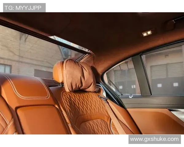 足球明星如何用行动诠释宠粉精神让粉丝感受到无微不至的关怀与支持