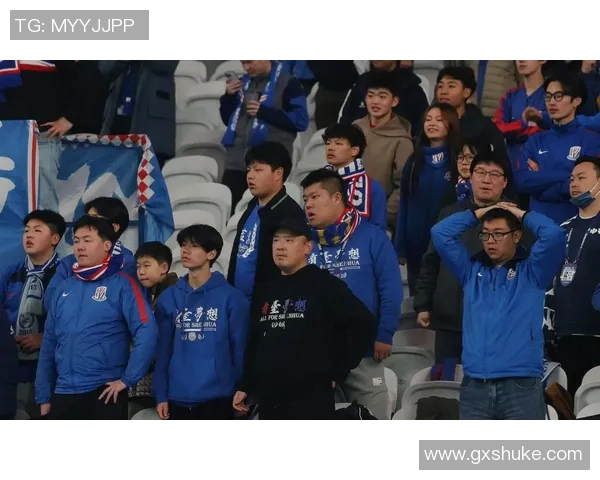 上海绿地申花迎战江苏队争夺胜利全力以赴展现球队实力与拼搏精神 上海绿地申花迎战江苏队争夺胜利全力以赴展现球队实力与拼搏精神